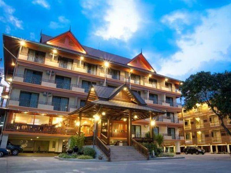 Baankhun Chiang Mai Hotel Екстериор снимка